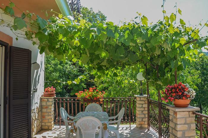 Bed and Breakfast Casa Lieta Subiaco Exterior foto